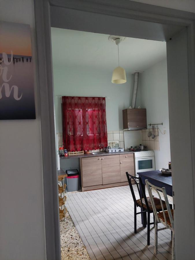 Nala'S House Apartment Leonidio Ngoại thất bức ảnh